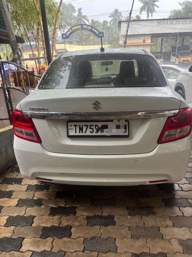 Maruti Suzuki Swift dzire LXI